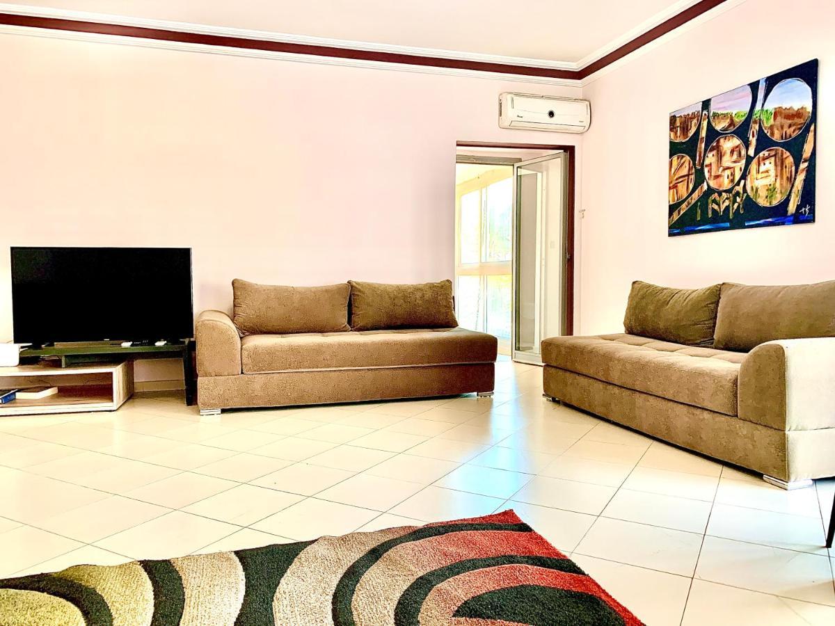 Anfa 28 - 2 Bedrooms - Well Located Apartment - Large And Pleasant Casablanca Exteriér fotografie