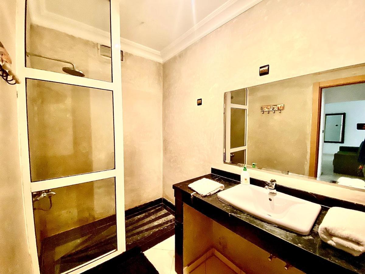 Anfa 28 - 2 Bedrooms - Well Located Apartment - Large And Pleasant Casablanca Exteriér fotografie